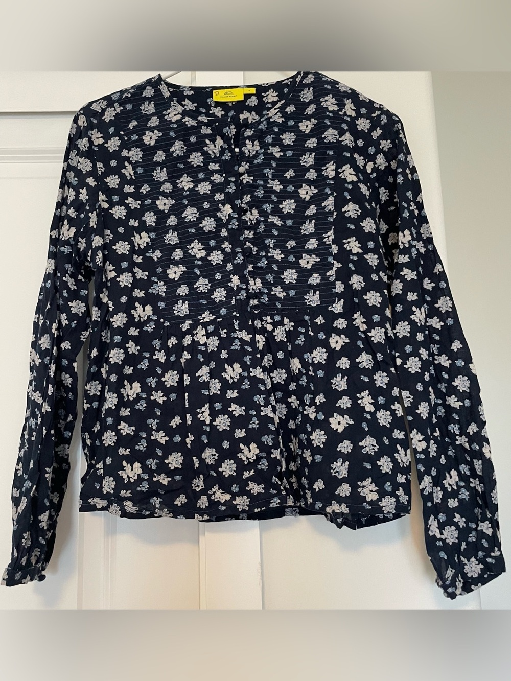 Roller Rabbit Navy and White Floral Pintuck Top 100% Cotton Long Sleeved